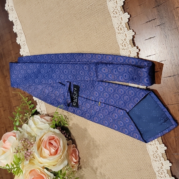 Gucci Other - Authentic Gucci mens necktie